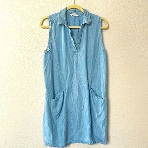 Mountain Khakis Collared Dress Chambray Blue size Medium